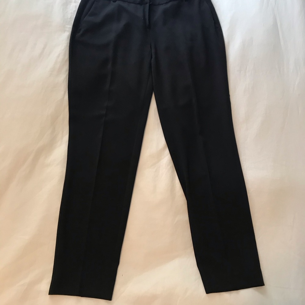 Trouve crop black pant size 4